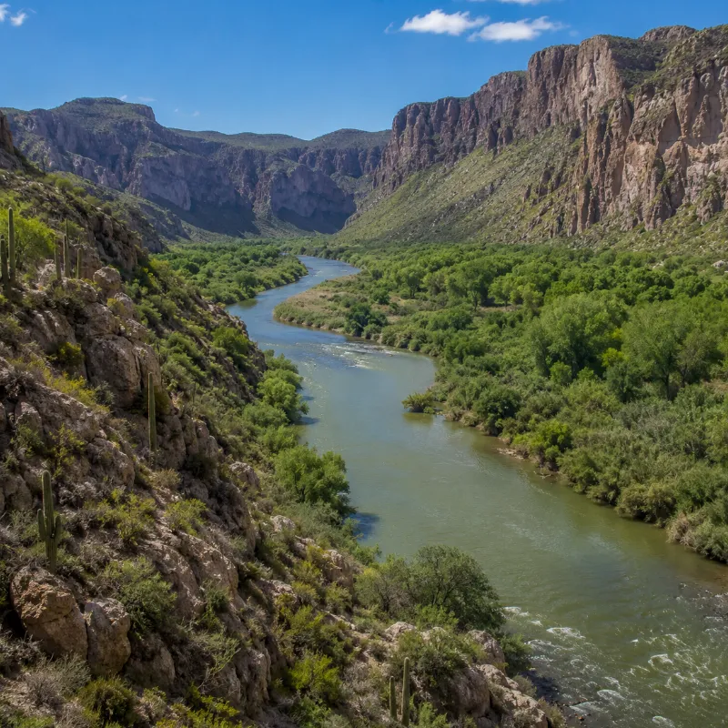 Cañón de Fernández en Durango con vista al Río Nazas
